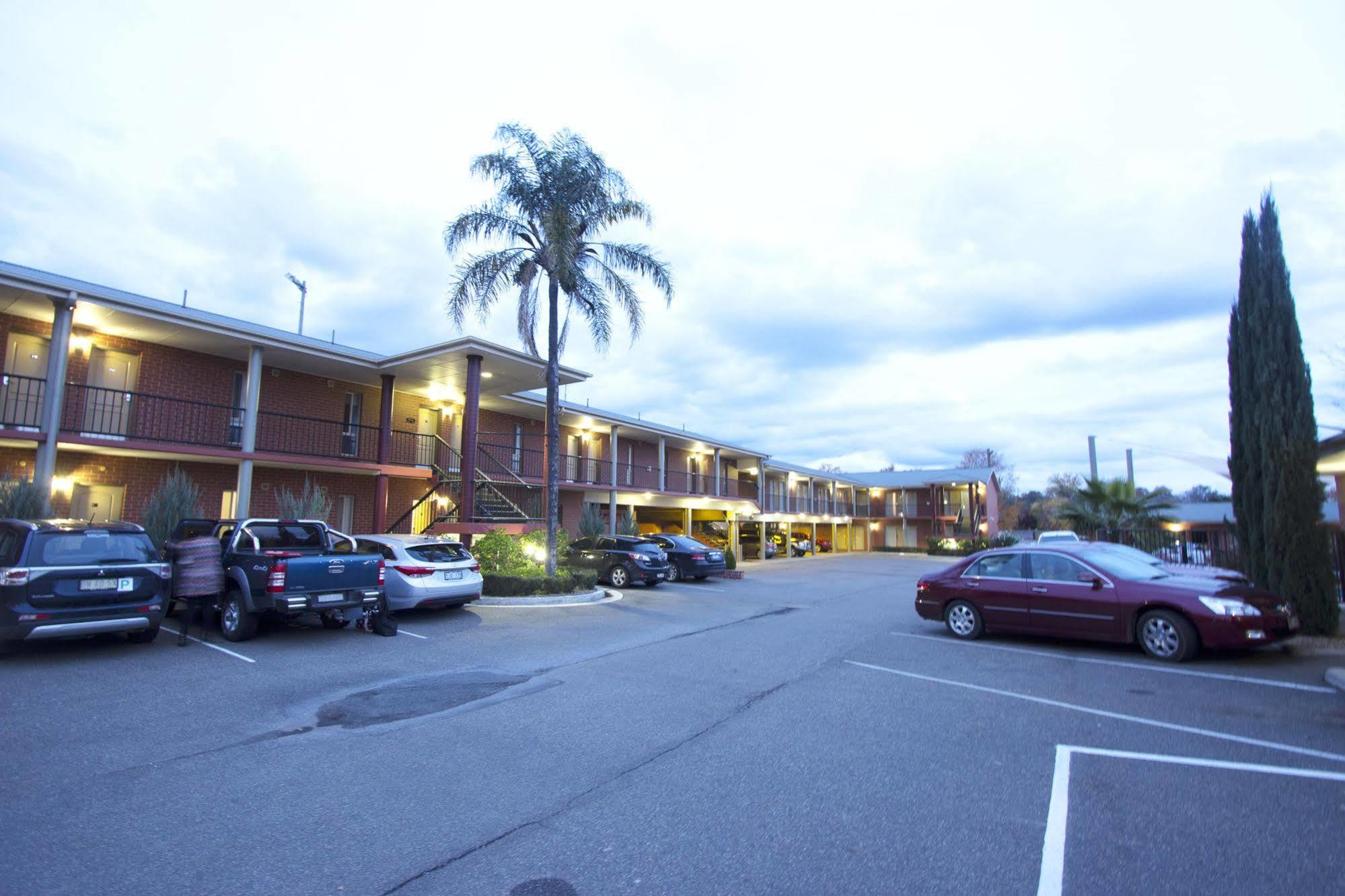 Wagga Rsl Club Motel Wagga Wagga Exterior photo